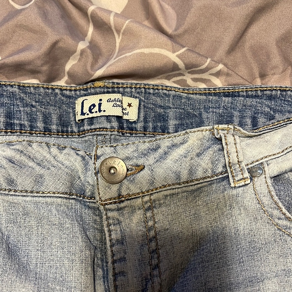 LEI. jeans